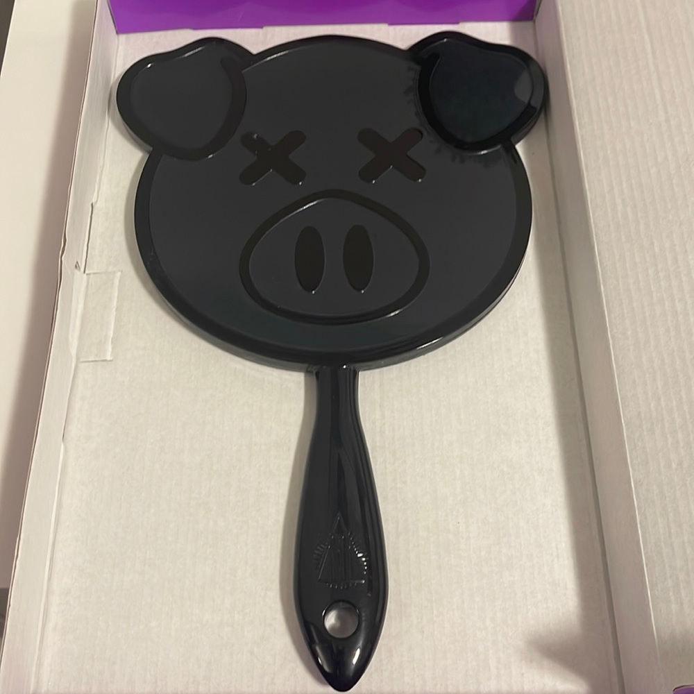 Jeffree Star pig Mirror
